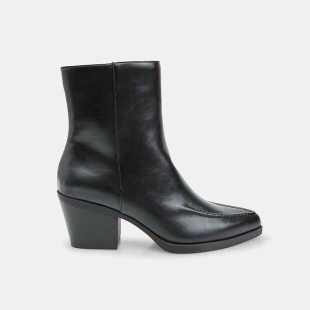 Женски чизми BATA